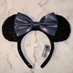 ✨ Disney Parks Black Sequin Minnie Mouse Ears Headband with Holographic Bow